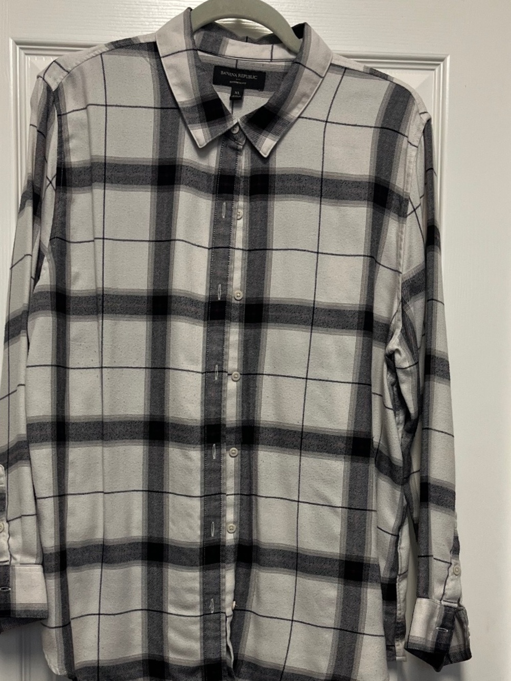 Banana Republic Women’s Black and White Plaid Shirt, Xl